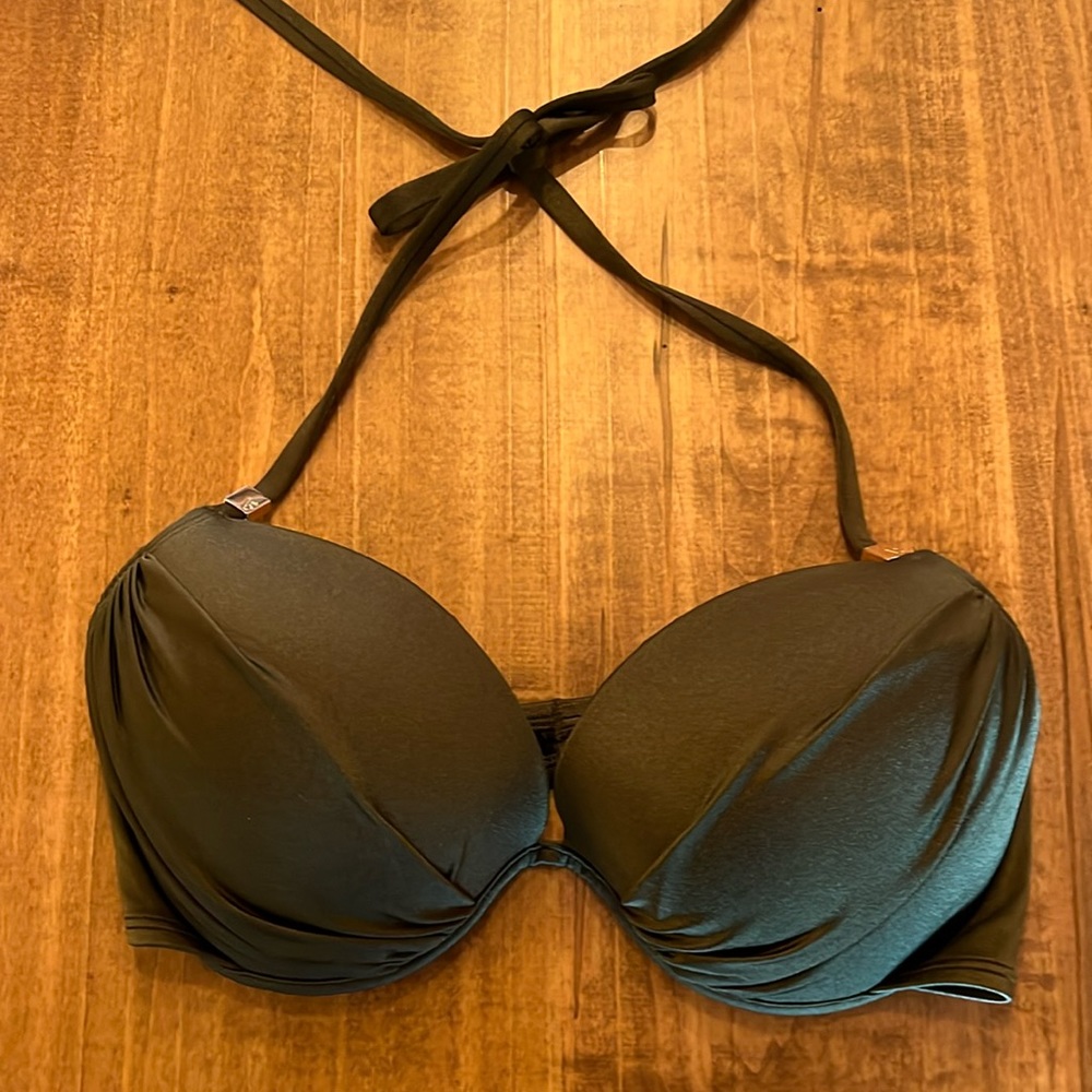 Victoria’s Secret Bikini top 36d
